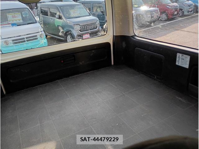 Toyota REGIUSACE VAN 2019-03 3775304-16