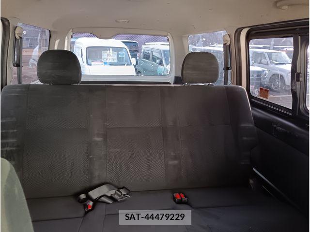 Toyota REGIUSACE VAN 2019-03 3775304-17