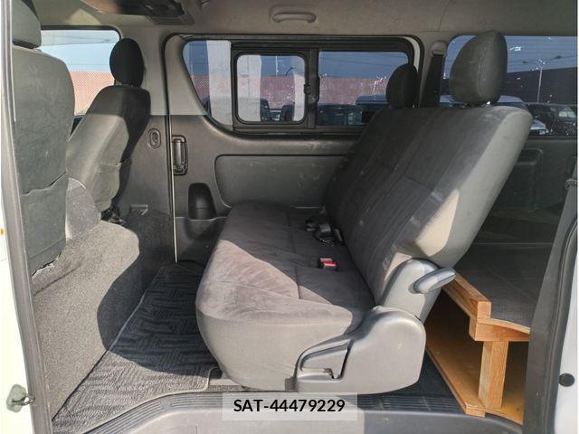 Toyota REGIUSACE VAN 2019-03 3775304-20