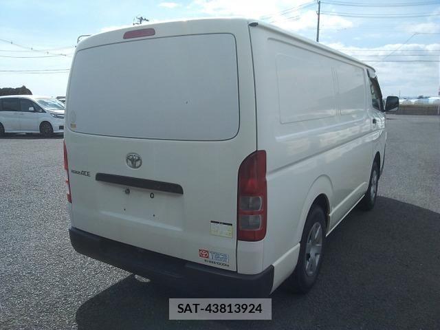Toyota REGIUSACE VAN 2014-02 4979984-6