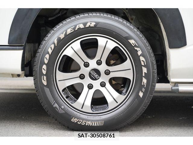Toyota REGIUSACE VAN 2009-02 6017066-21