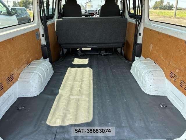 Toyota REGIUSACE VAN 2019-02 6017058-10