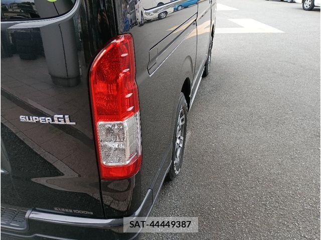 Toyota REGIUSACE VAN 2020-02 6272711-3