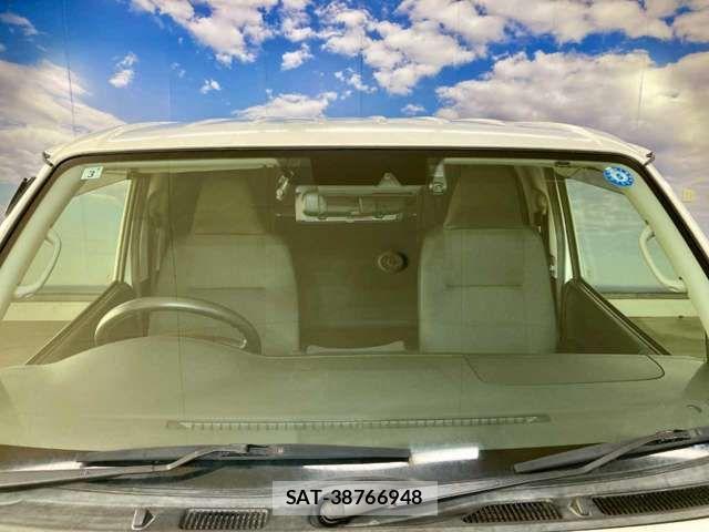Toyota REGIUSACE VAN 2019-07 7060444-16