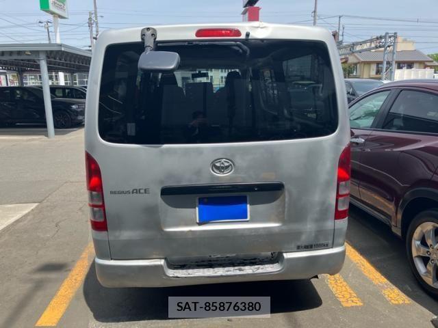 Toyota REGIUSACE VAN 2007-06 7060446-9