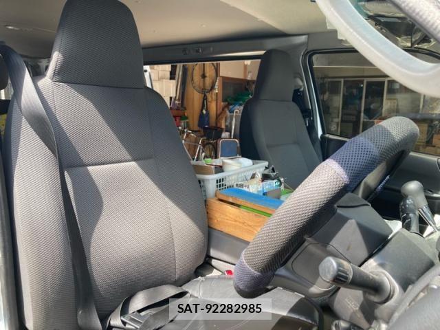 Toyota REGIUSACE VAN 2014-09 7224189-14