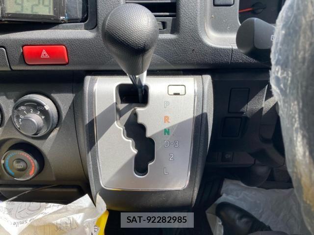 Toyota REGIUSACE VAN 2014-09 7224189-26