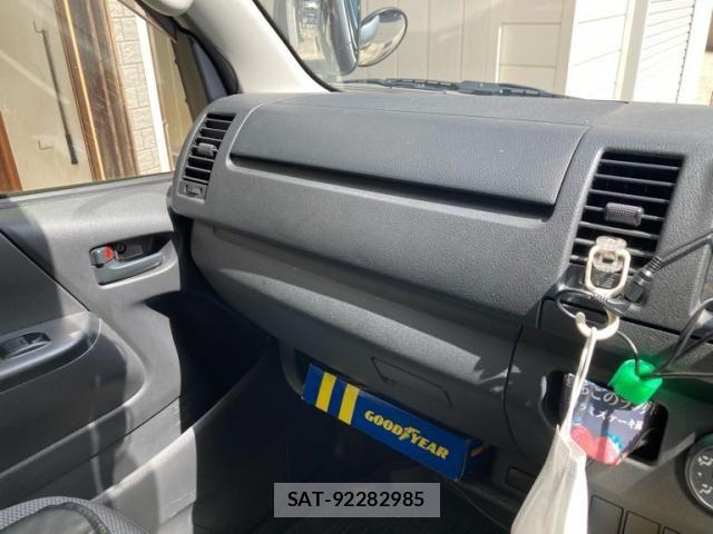 Toyota REGIUSACE VAN 2014-09 7224189-27