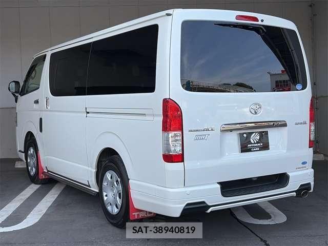 Toyota REGIUSACE VAN 2019-10 7252120-24