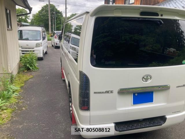 Toyota REGIUSACE VAN 2017-07 7359579-3