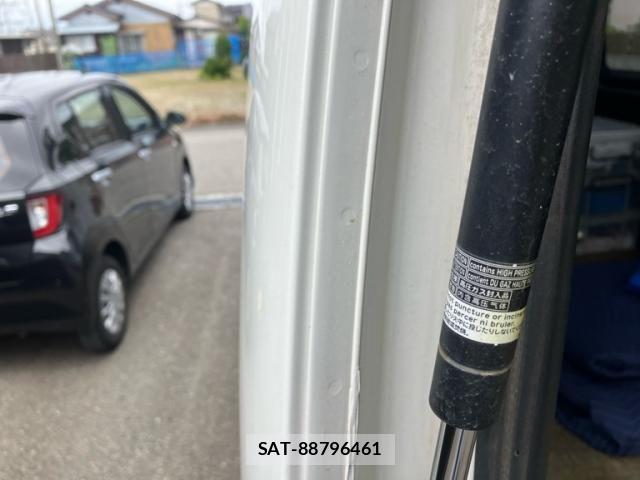 Toyota REGIUSACE VAN 2018-03 7359587-25