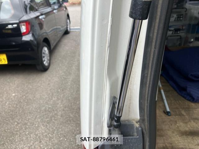 Toyota REGIUSACE VAN 2018-03 7359587-26