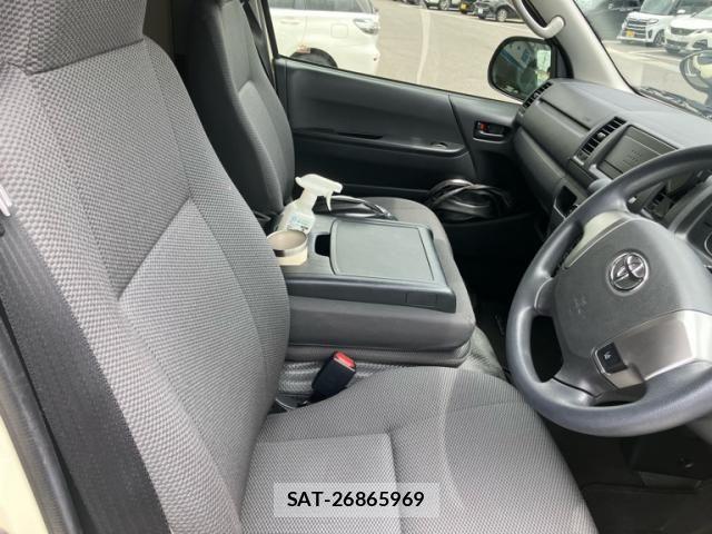 Toyota REGIUSACE VAN 2018-10 7359582-9