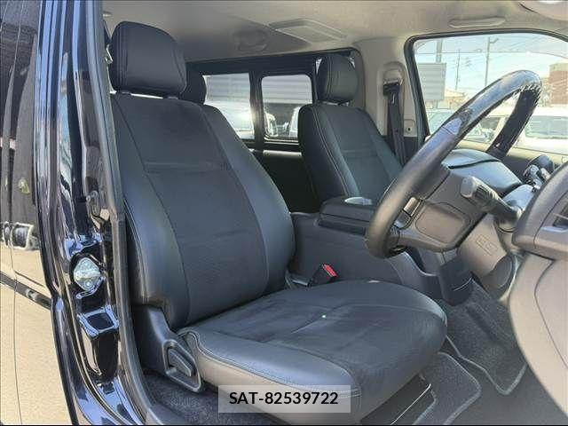 Toyota REGIUSACE VAN 2016-12 7393854-8