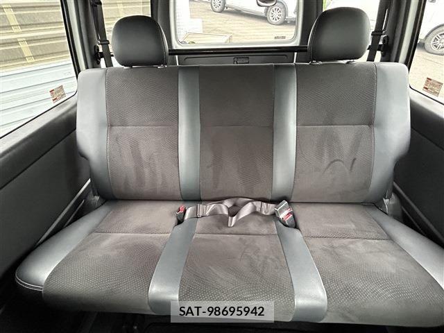 Toyota REGIUSACE VAN 2018-12 7457284-26