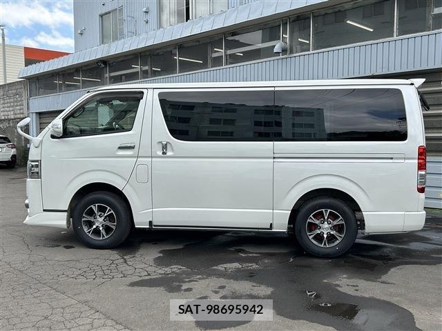 Toyota REGIUSACE VAN 2018-12 7457284-4