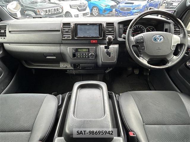 Toyota REGIUSACE VAN 2018-12 7457284-7