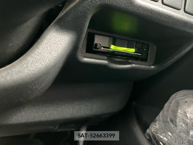 Toyota REGIUSACE VAN 2017-03 7619546-18