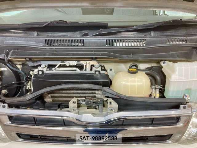 Toyota REGIUSACE VAN 2011-09 7619548-17