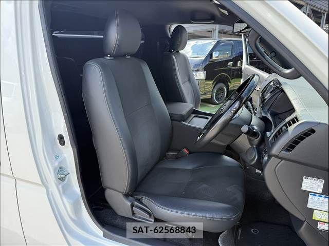 Toyota REGIUSACE VAN 2019-04 7619545-8
