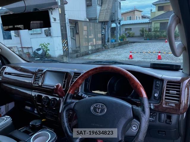 Toyota REGIUSACE VAN 2004-11 7727870-12