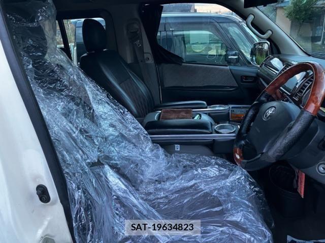 Toyota REGIUSACE VAN 2004-11 7727870-17