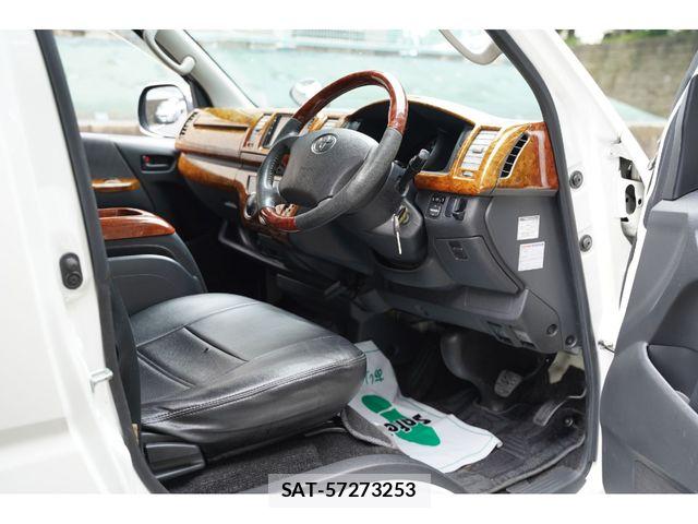 Toyota REGIUSACE VAN 2013-07 8075343-23