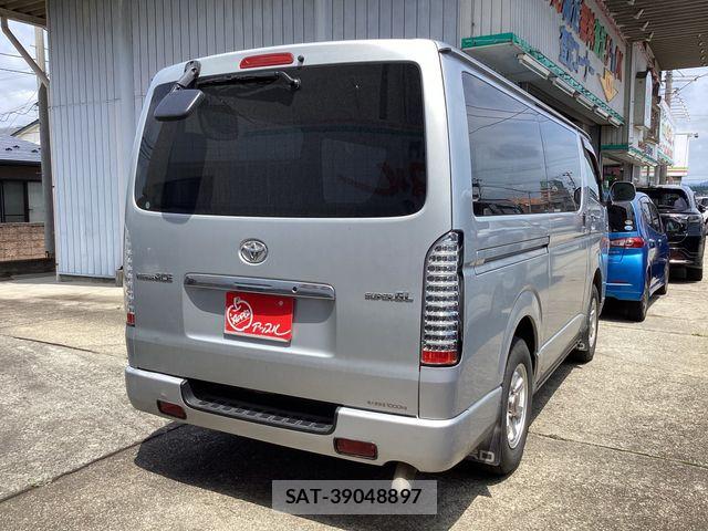 Toyota REGIUSACE VAN 2005-06 8101567-2