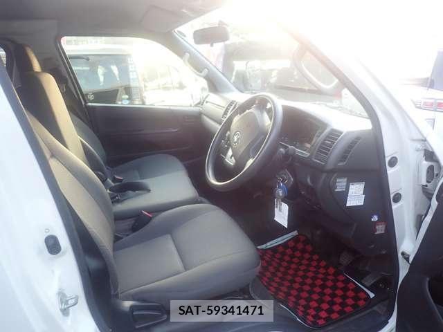 Toyota REGIUSACE VAN 2014-12 8101568-9