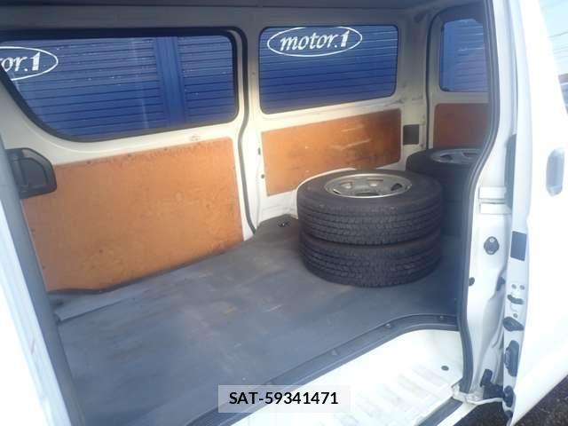 Toyota REGIUSACE VAN 2014-12 8101568-11