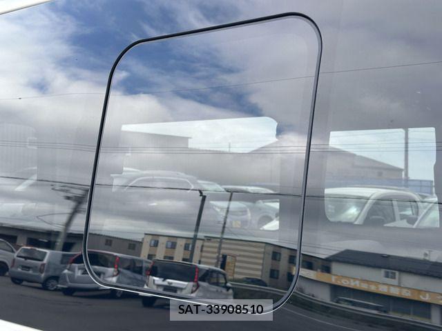 Toyota REGIUSACE VAN 2016-05 8209856-15