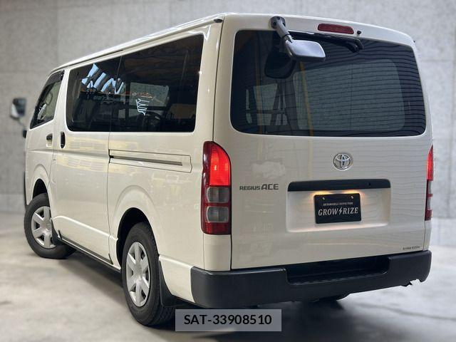 Toyota REGIUSACE VAN 2016-05 8209856-4