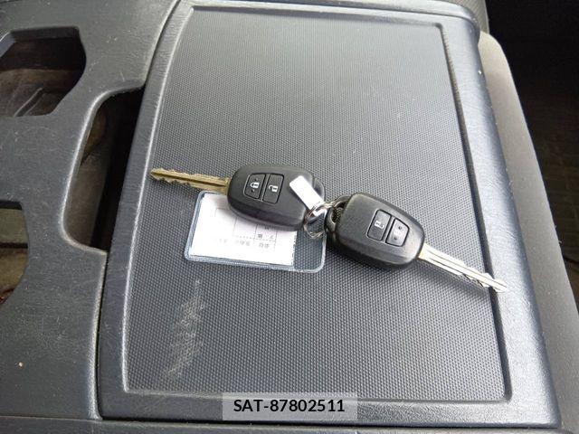 Toyota REGIUSACE VAN 2018-07 8231605-10