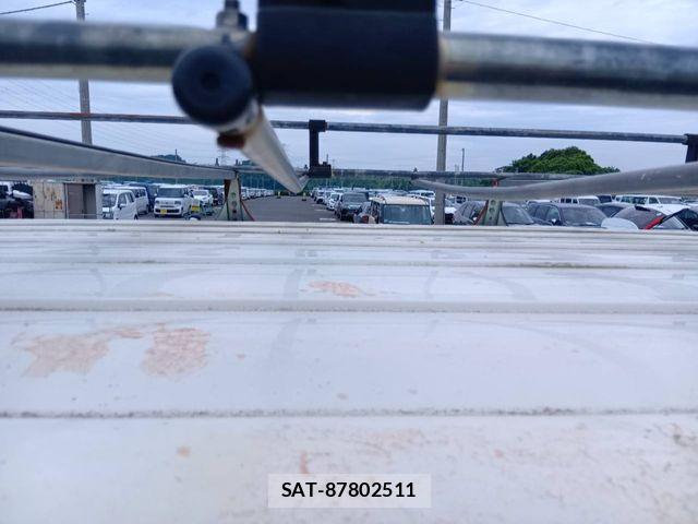 Toyota REGIUSACE VAN 2018-07 8231605-17