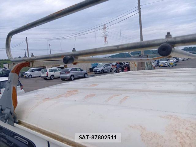 Toyota REGIUSACE VAN 2018-07 8231605-19