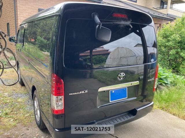 Toyota REGIUSACE VAN 2011-01 8334443-8