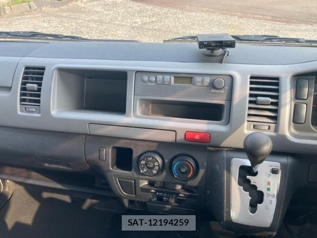 Toyota REGIUSACE VAN 2011-08 8368337-15