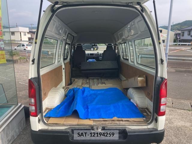 Toyota REGIUSACE VAN 2011-08 8368337-17