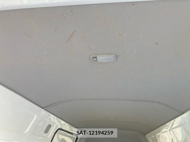 Toyota REGIUSACE VAN 2011-08 8368337-20
