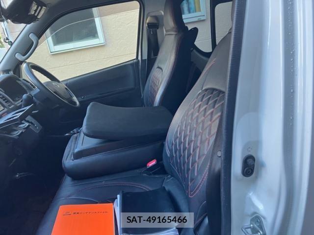 Toyota REGIUSACE VAN 2016-06 8414688-11