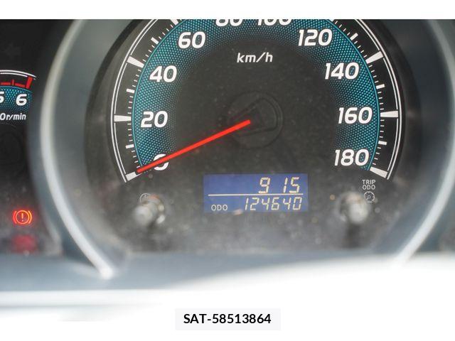 Toyota REGIUSACE VAN 2013-07 8438800-12