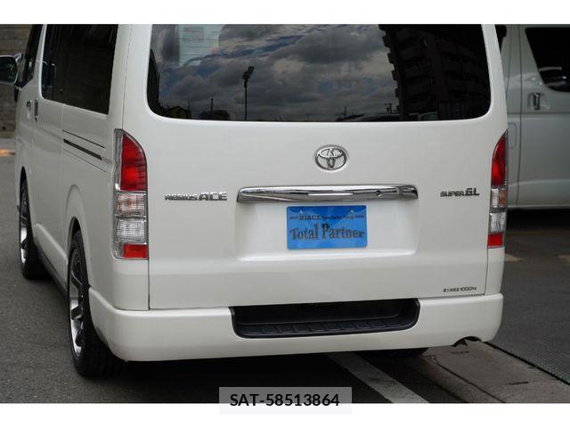 Toyota REGIUSACE VAN 2013-07 8438800-18