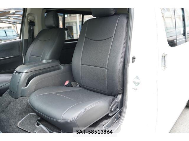Toyota REGIUSACE VAN 2013-07 8438800-29