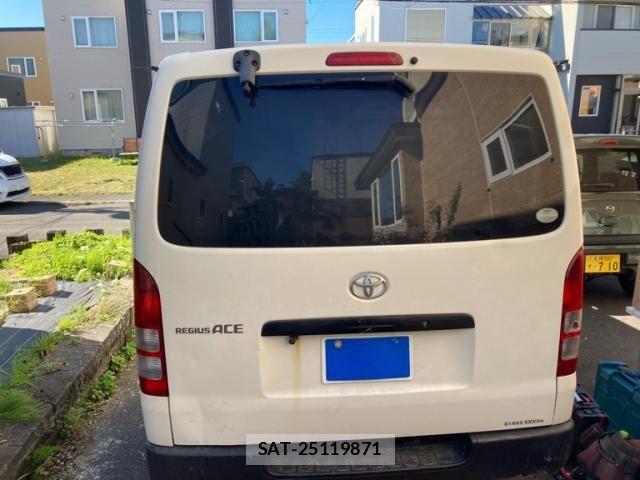 Toyota REGIUSACE VAN 2015-08 8526987-9