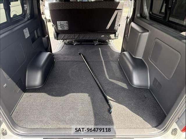 Toyota REGIUSACE VAN 2019-07 8661266-19