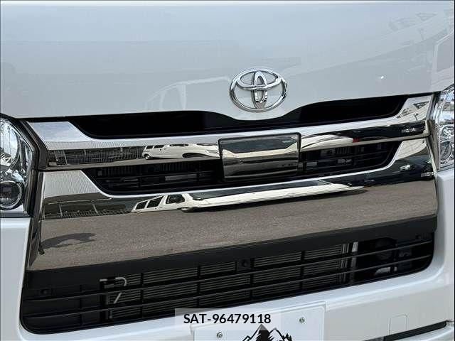 Toyota REGIUSACE VAN 2019-07 8661266-26