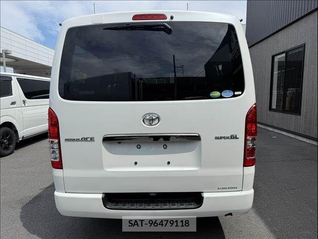 Toyota REGIUSACE VAN 2019-07 8661266-2