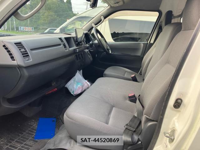 Toyota REGIUSACE VAN 2011-12 8745526-14