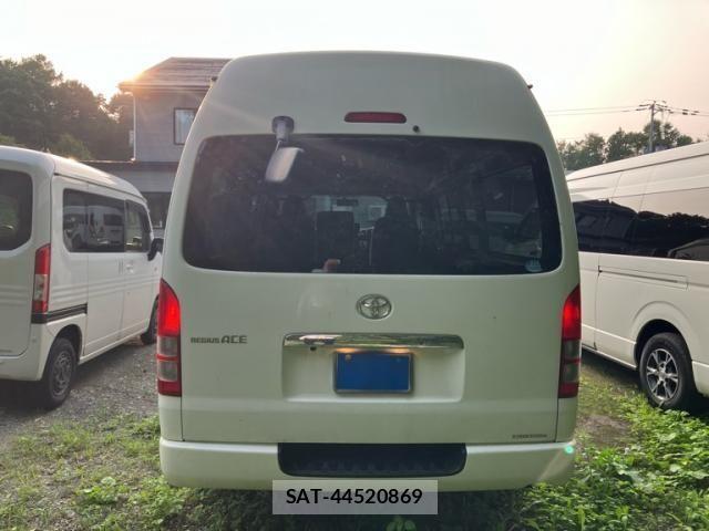 Toyota REGIUSACE VAN 2011-12 8745526-1