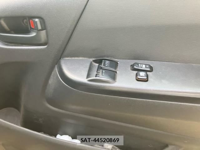 Toyota REGIUSACE VAN 2011-12 8745526-20